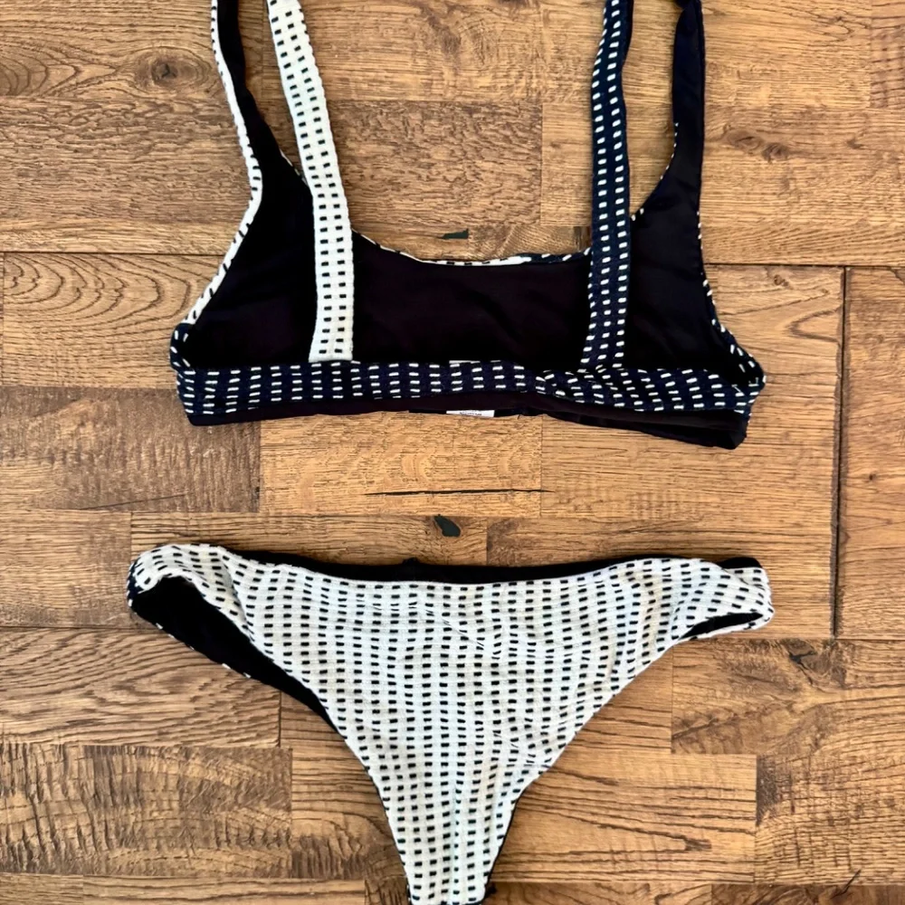 Beach‎ Riot Peyton Top Sandy Bottoms Bikini Black White Colorblock Size XS S B